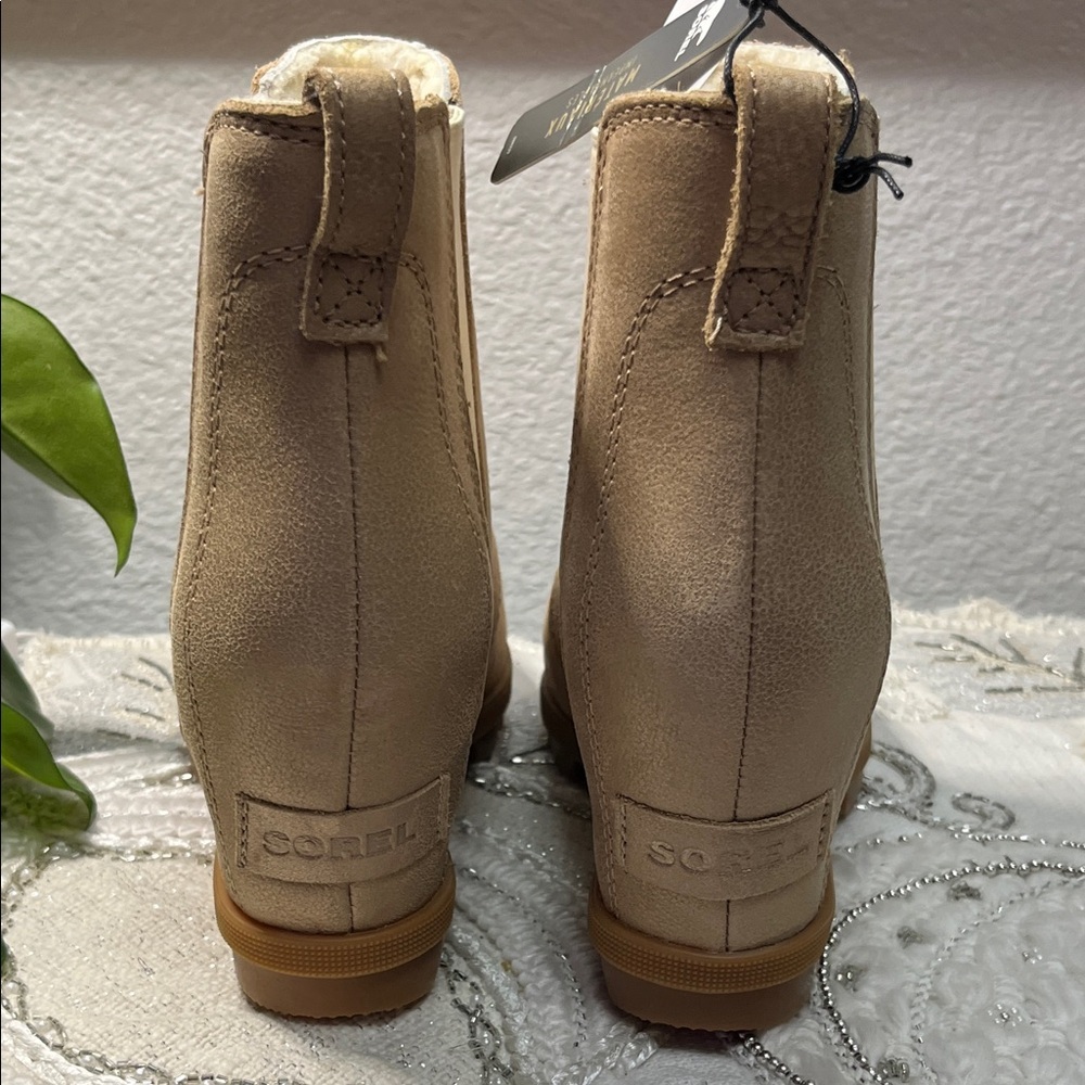 NWT Sorel ARCTIC™ WEDGE II CHELSEA LUX BOOT​ (Size 7) - Picture 12 of 16